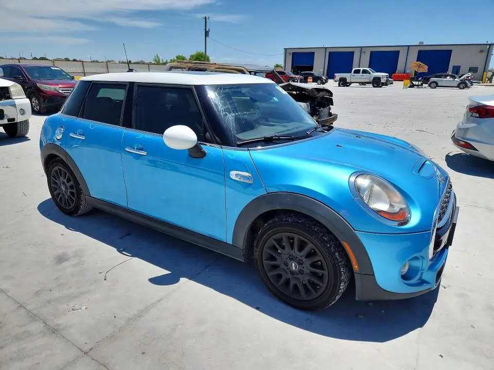 2015 MINI COOPER S  