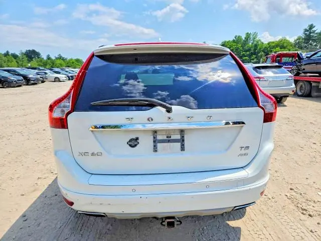 2016 VOLVO XC60 T5 PREMIER  