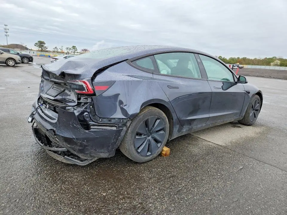 2024 TESLA MODEL 3   