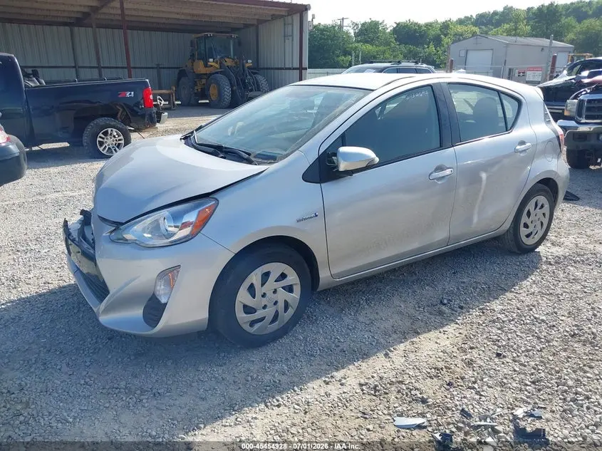 2016 TOYOTA PRIUS C TWO