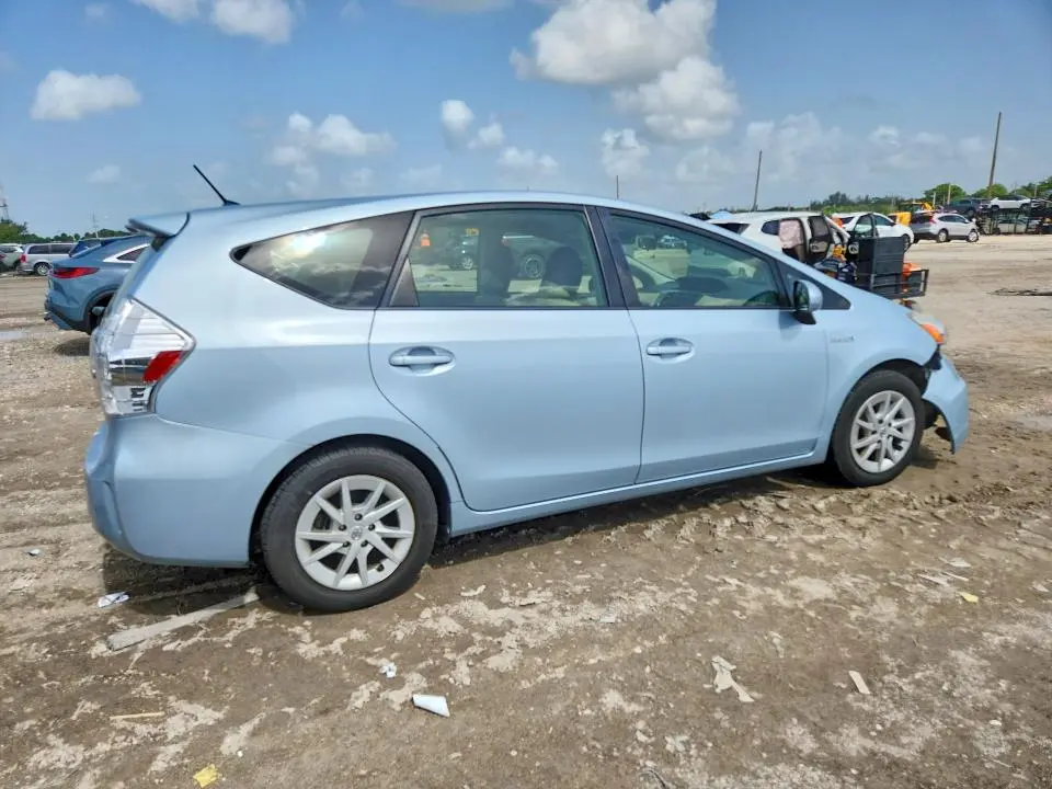 2014 TOYOTA PRIUS V TWO  