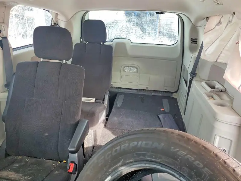 2014 DODGE GRAND CARAVAN SE  