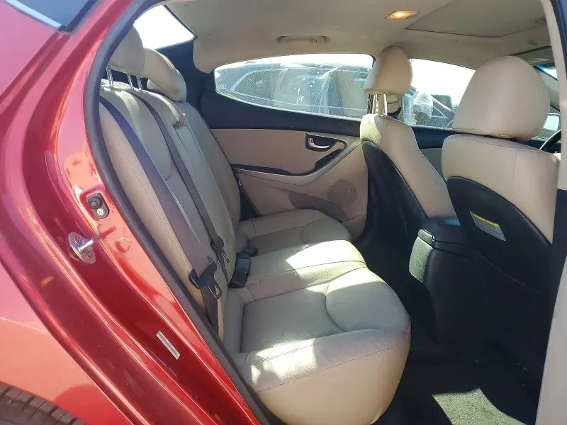 2014 HYUNDAI ELANTRA SE  