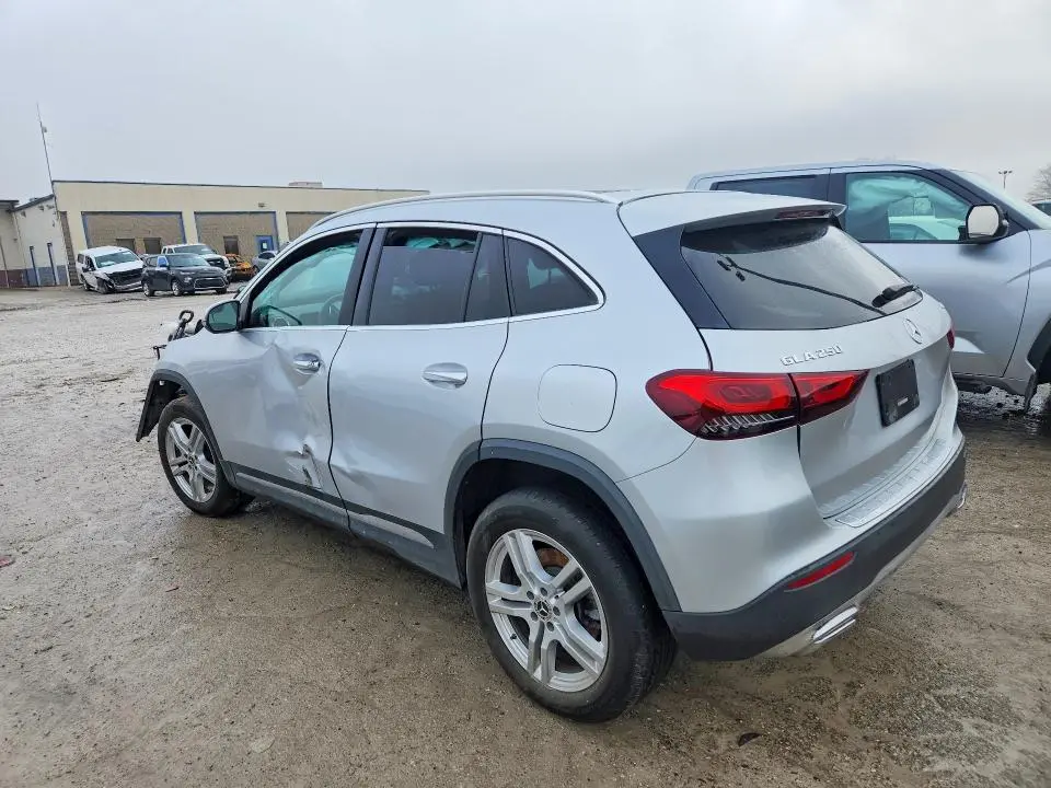 2021 MERCEDES-BENZ GLA 250 4MATIC  