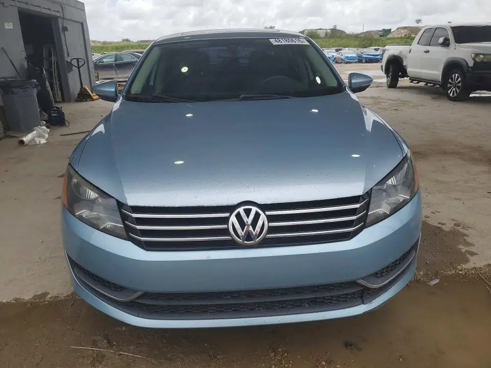 2012 VOLKSWAGEN PASSAT SE  