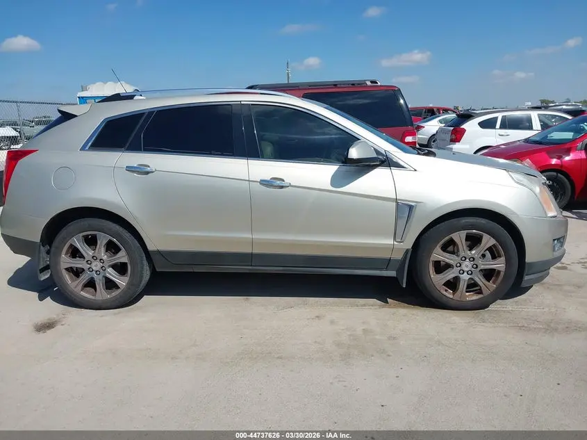 2015 CADILLAC SRX PERFORMANCE COLLECTION