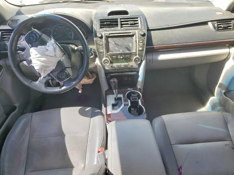 2014 TOYOTA CAMRY XLE V6  