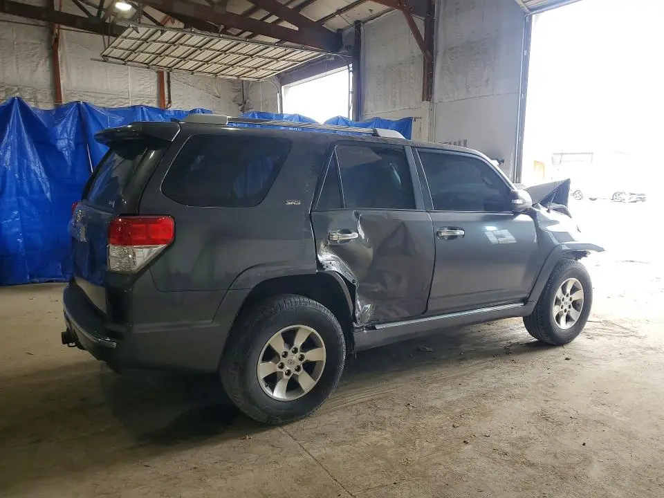 2010 TOYOTA 4RUNNER SR5  