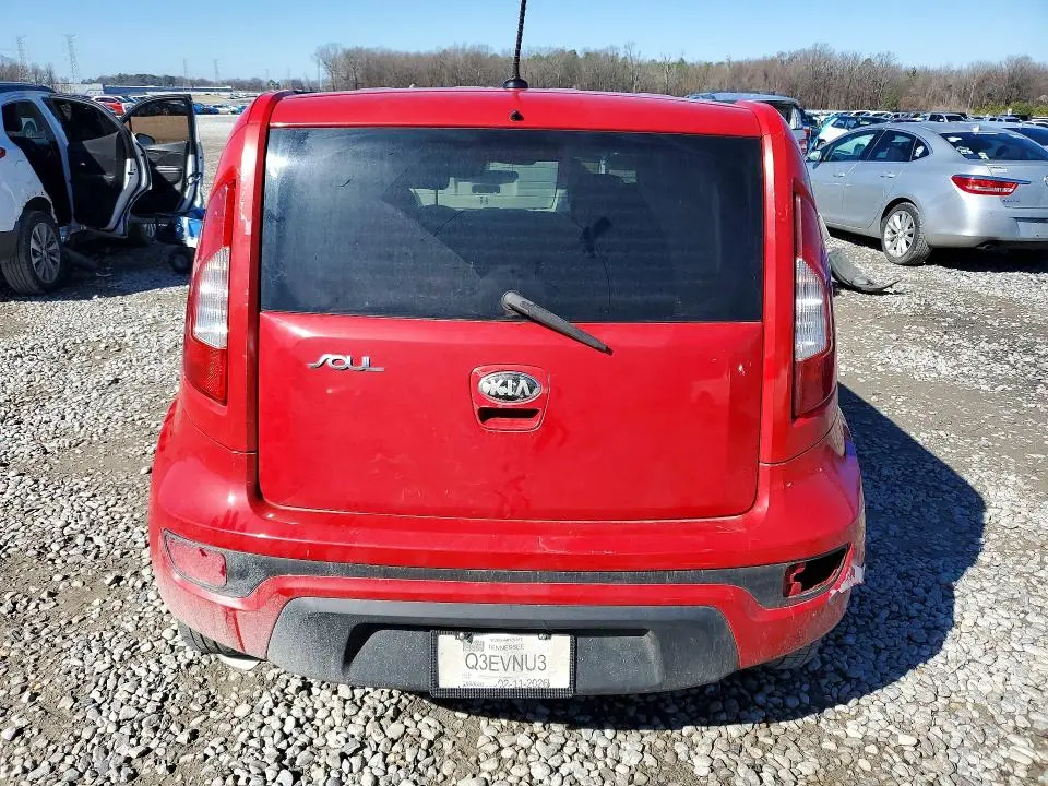 2013 KIA SOUL +  