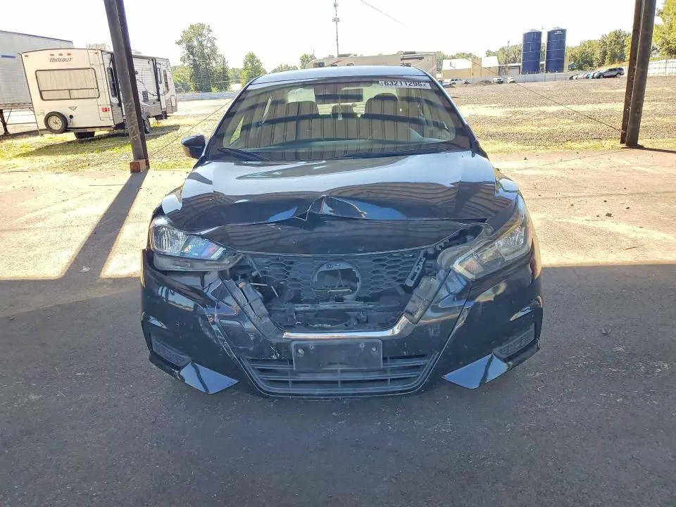 2021 NISSAN VERSA SV  