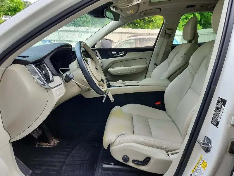 2018 VOLVO XC60 T5 INSCRIPTION  