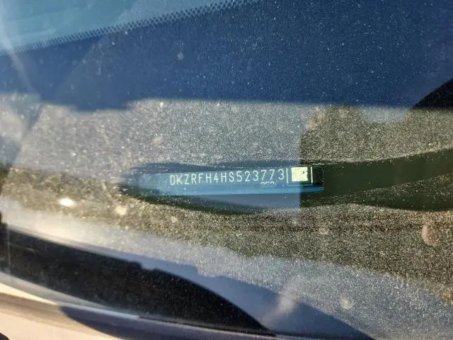 2017 TOYOTA HIGHLANDER SE  