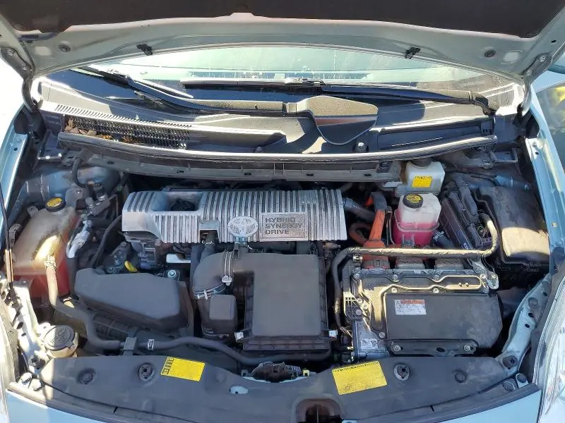 2013 TOYOTA PRIUS THREE  