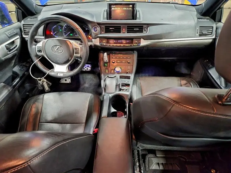 2012 LEXUS CT 200  
