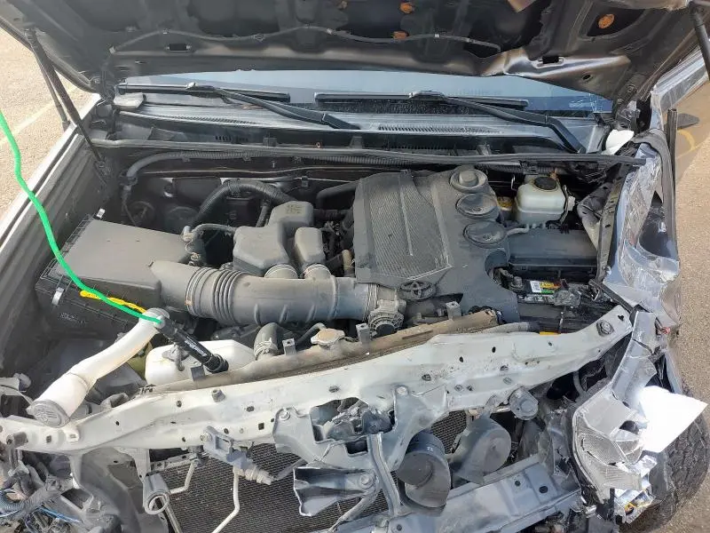 2011 TOYOTA 4RUNNER SR5  