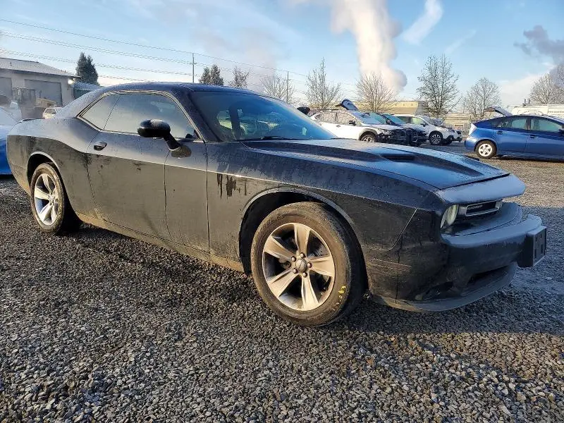 2016 DODGE CHALLENGER SXT  
