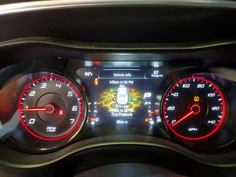 2018 DODGE CHARGER SXT  