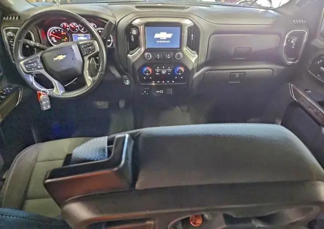 2021 CHEVROLET SILVERADO K1500 LT  