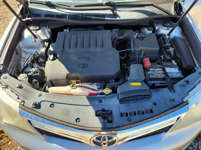 2012 TOYOTA CAMRY XLE V6  