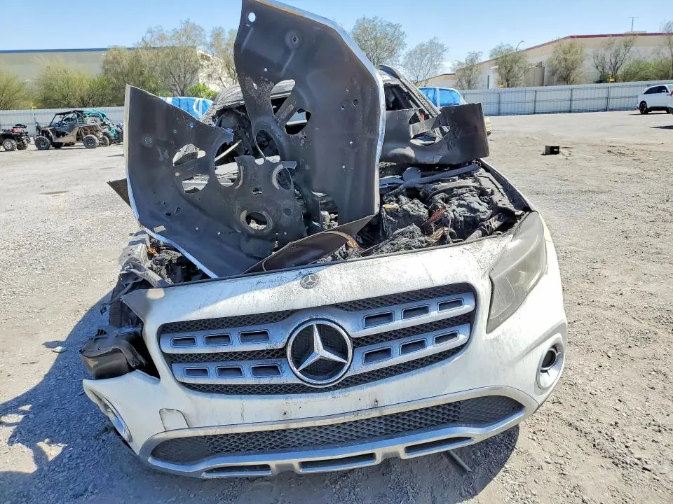 2020 MERCEDES-BENZ GLA 250  