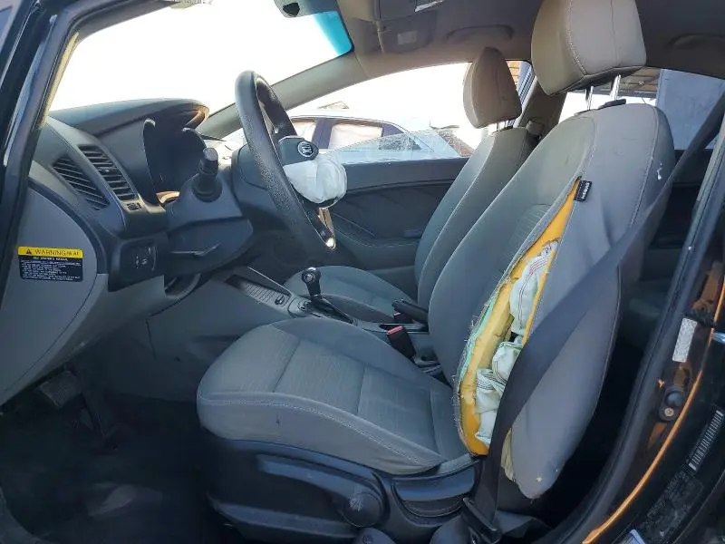 2016 KIA FORTE LX  