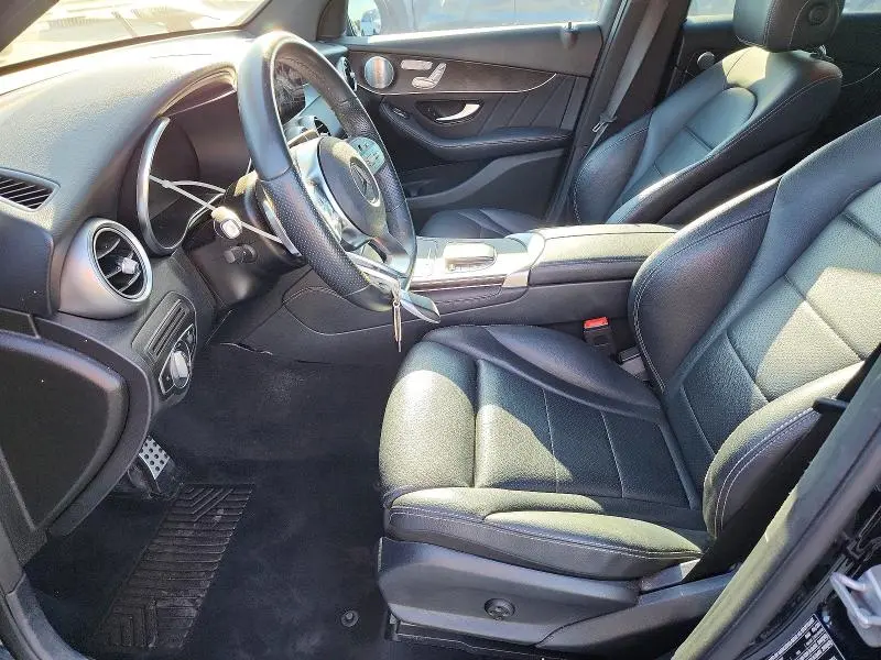 2020 MERCEDES-BENZ GLC 300 4MATIC  