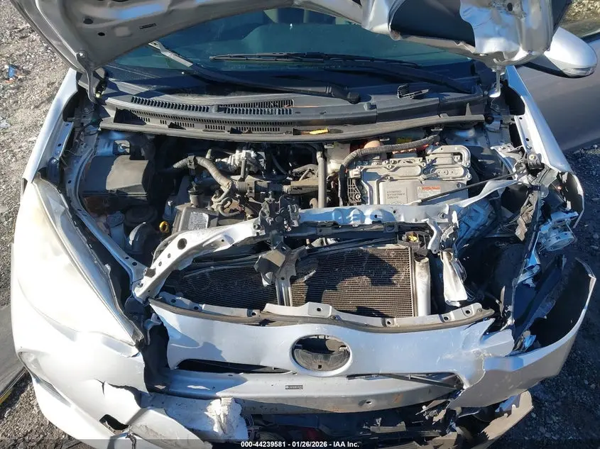 2013 TOYOTA PRIUS C TWO