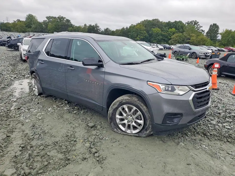 2021 CHEVROLET TRAVERSE LS  