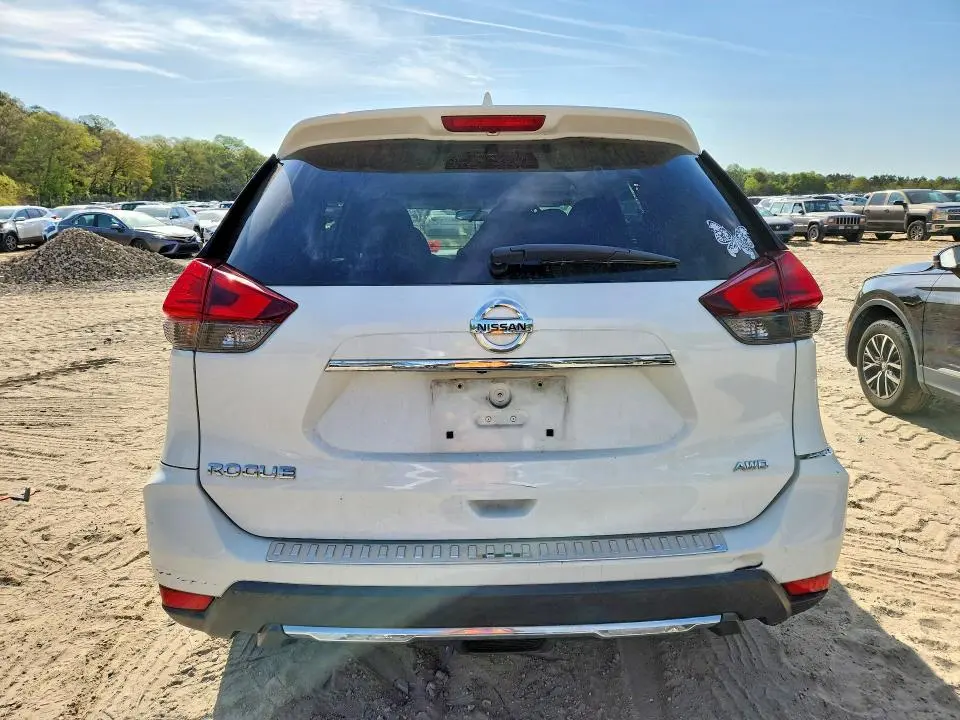 2017 NISSAN ROGUE S  