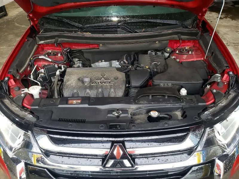 2018 MITSUBISHI OUTLANDER SE  