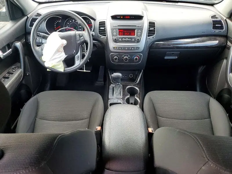 2014 KIA SORENTO LX  