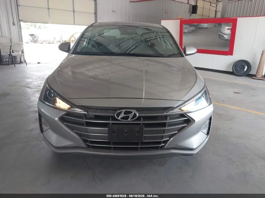 2020 HYUNDAI ELANTRA SE