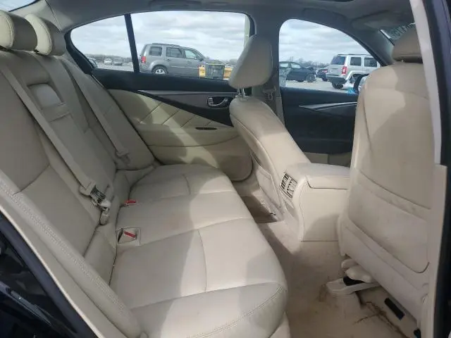 2015 INFINITI Q50 BASE