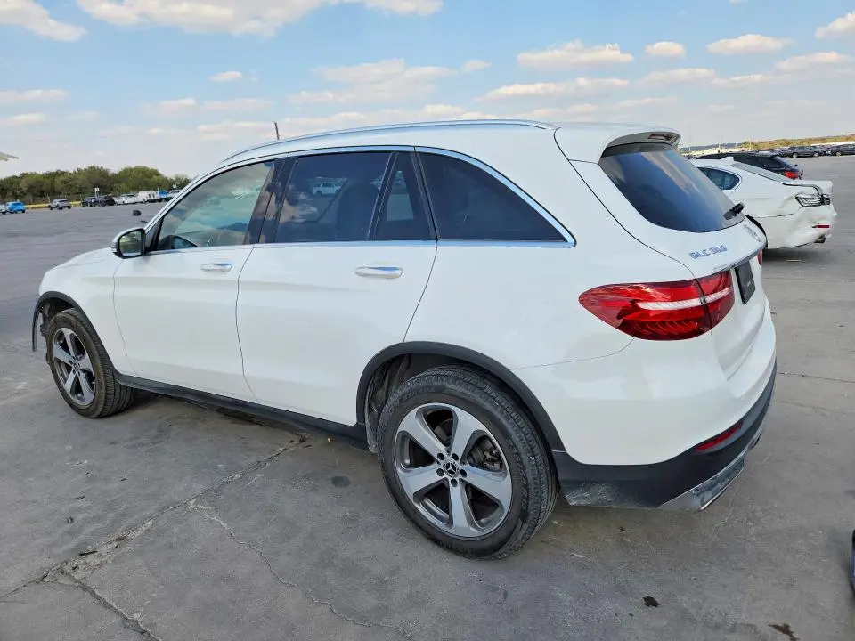 2019 MERCEDES-BENZ GLC 300  