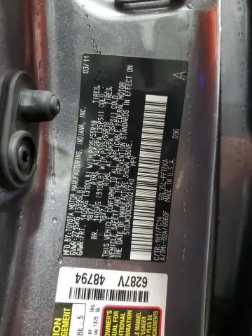 2011 TOYOTA SIENNA LE  