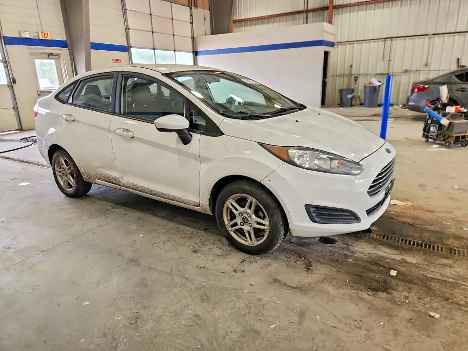 2018 FORD FIESTA SE  