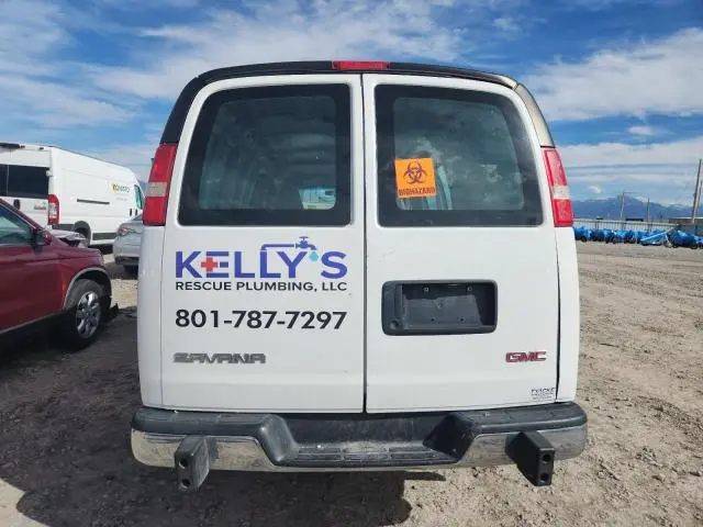 2017 GMC SAVANA G2500  