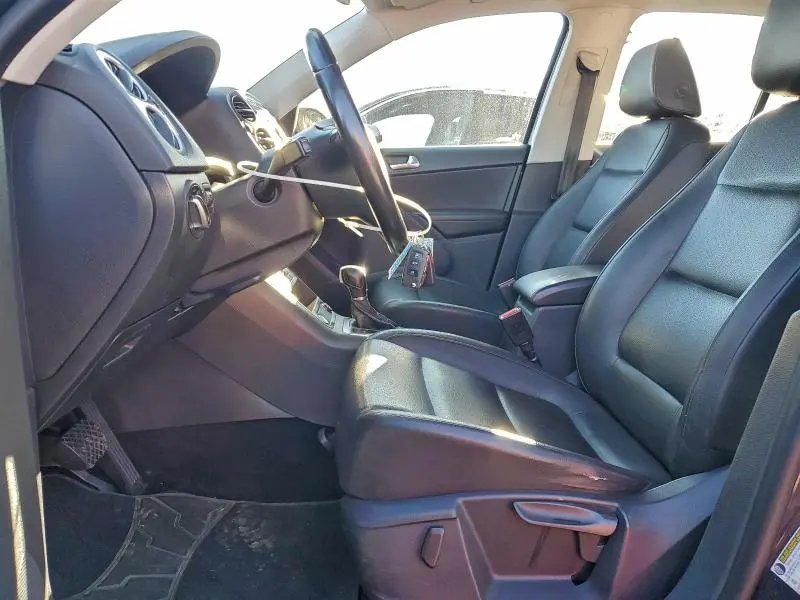 2016 VOLKSWAGEN TIGUAN S  