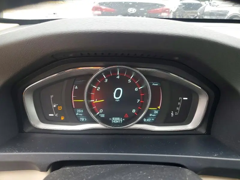 2015 VOLVO V60 T5  
