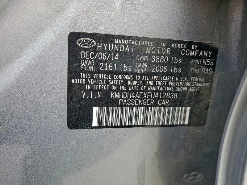 2015 HYUNDAI ELANTRA SE  