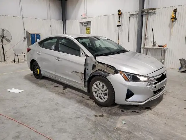 2019 HYUNDAI ELANTRA SE  