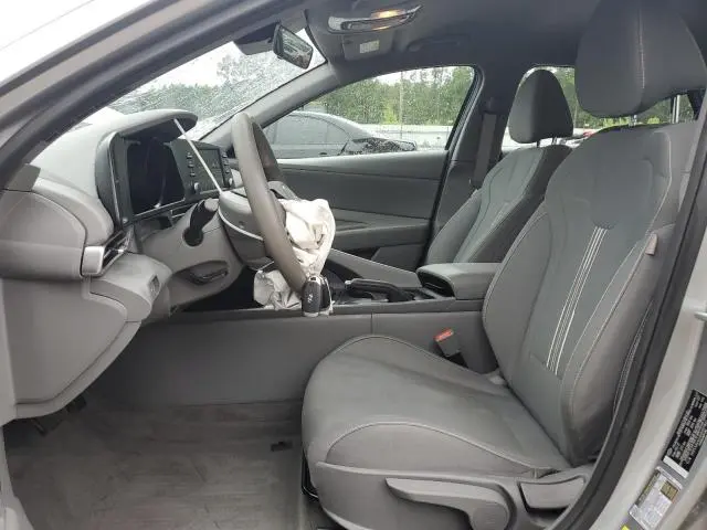 2022 HYUNDAI ELANTRA SEL  