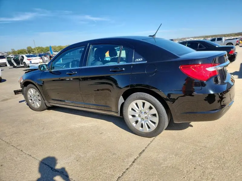 2013 CHRYSLER 200 LX  