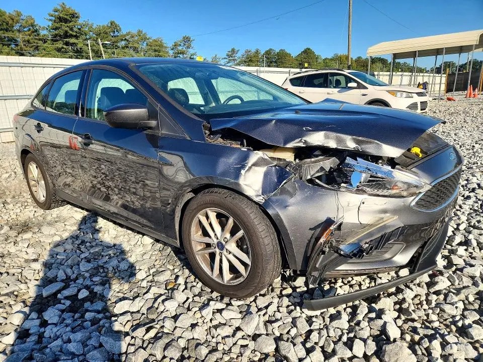 2018 FORD FOCUS SE  