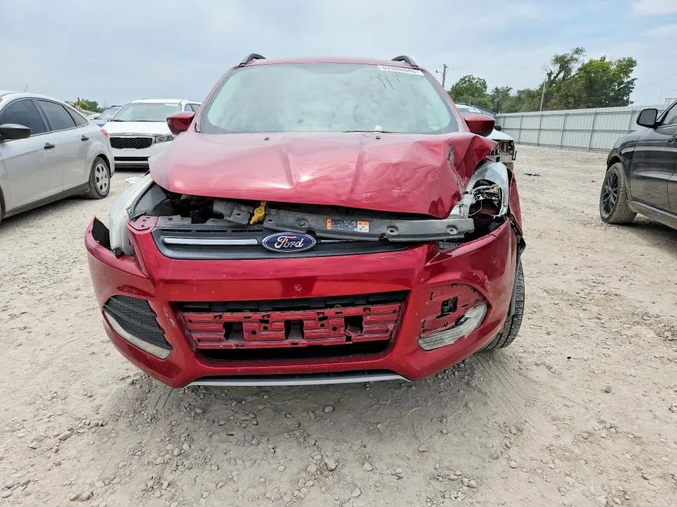 2016 FORD ESCAPE SE  