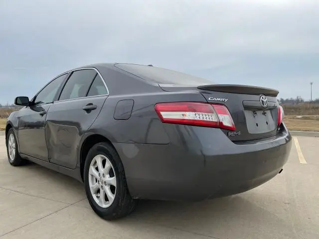 2011 TOYOTA CAMRY BASE  