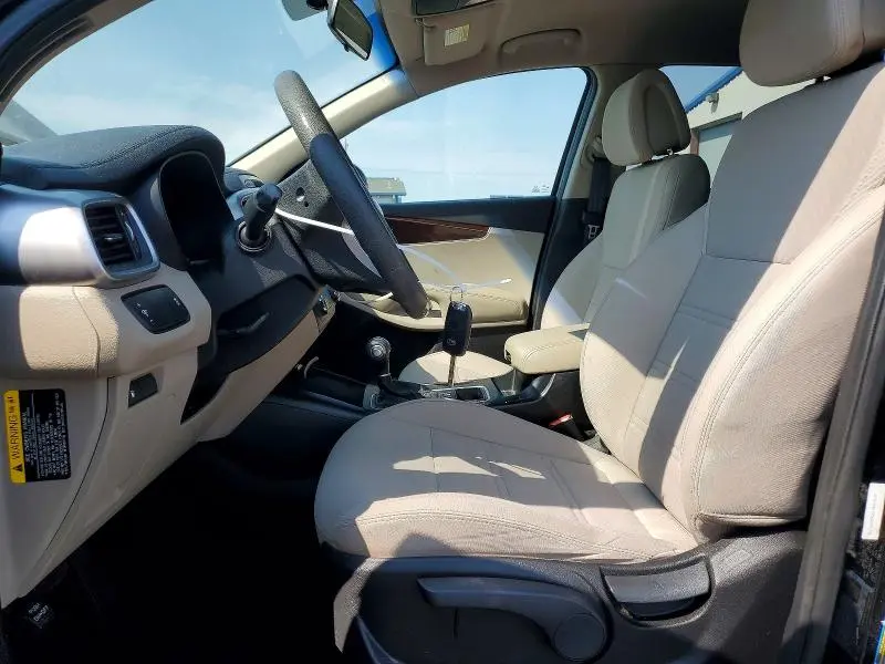 2016 KIA SORENTO LX V6  