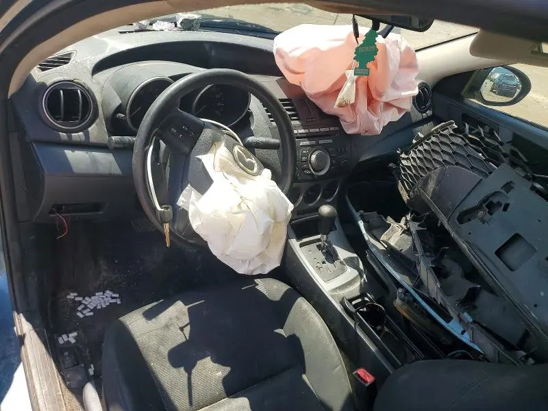 2010 MAZDA 3 I  