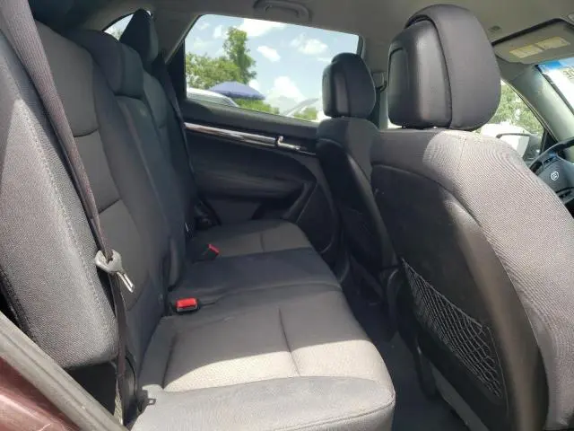 2013 KIA SORENTO LX  