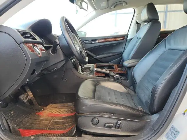 2012 VOLKSWAGEN PASSAT SEL  